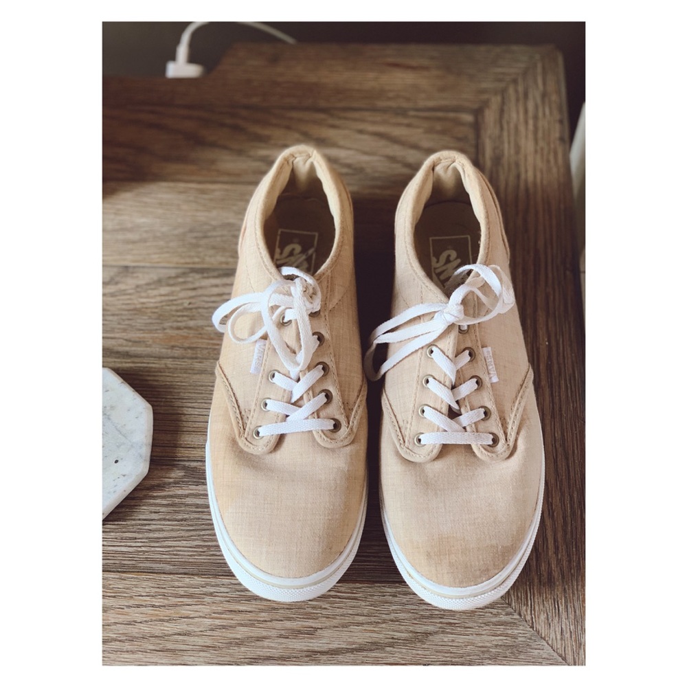 Cream colored textured Vans Size 8.5
